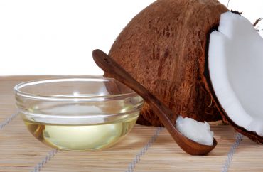 How To Whiten Teeth With Coconut Oil